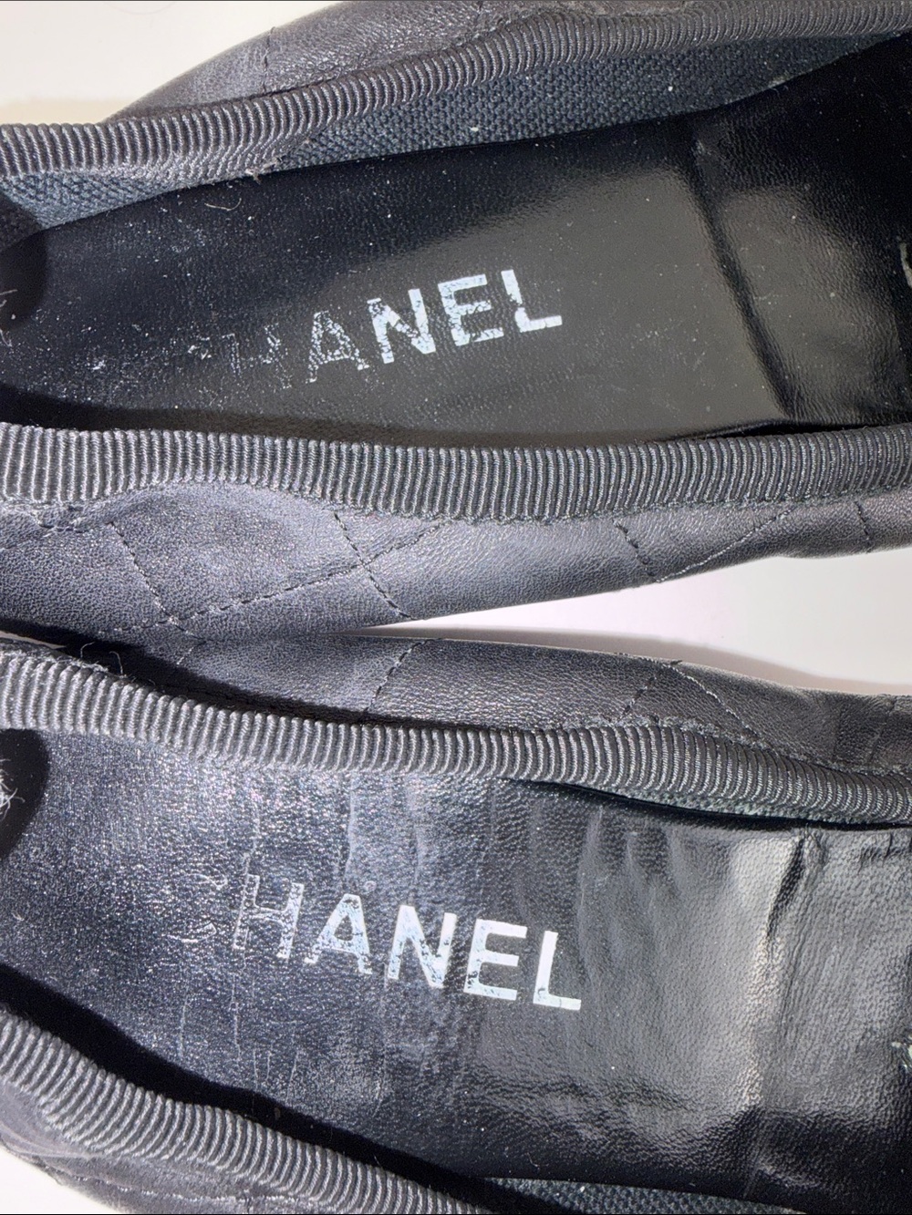 Vintage Authentic Chanel Cambon Ballet Flats ~ in Black/White Quilted Leather - Picture 15 of 17